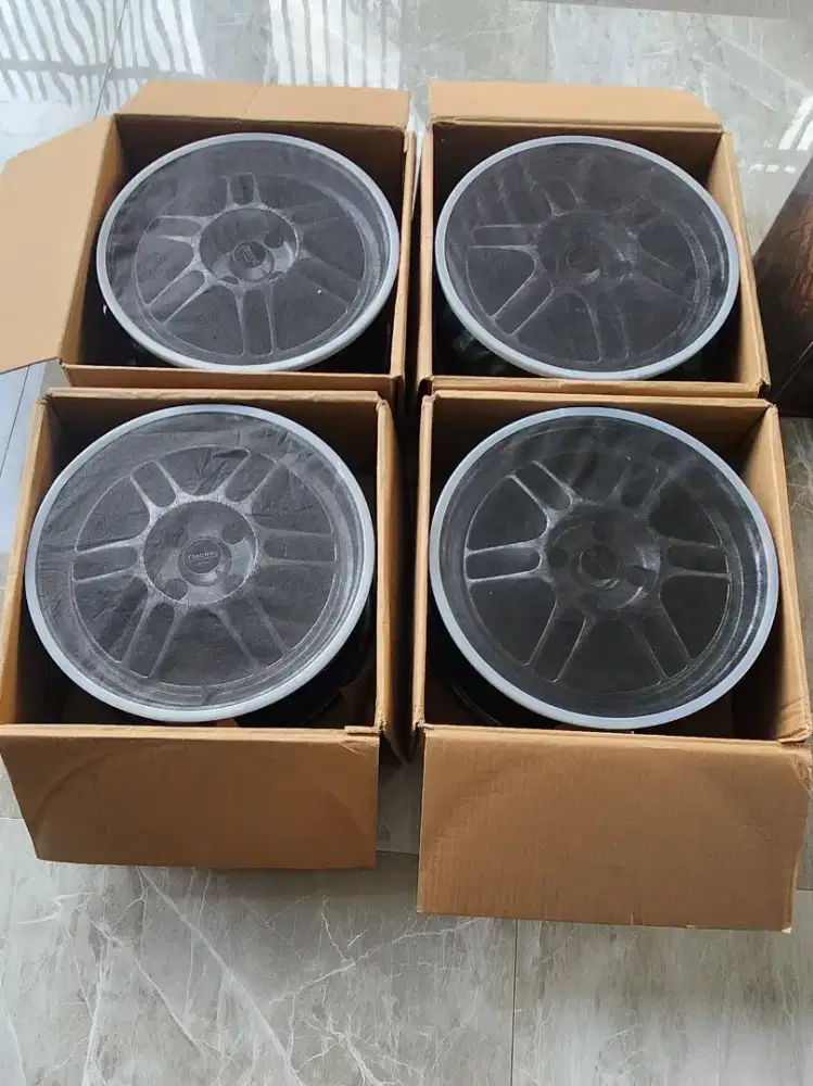 Velg ring15 kotak lengkap
