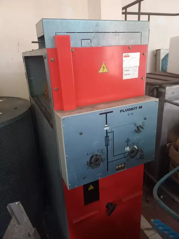 Panel Distribusi PFA/C12 24kV