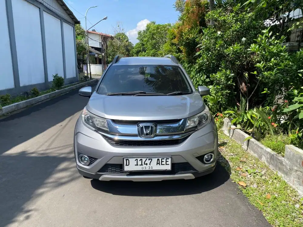 Honda BR-V E CVT 2016 (automatic)