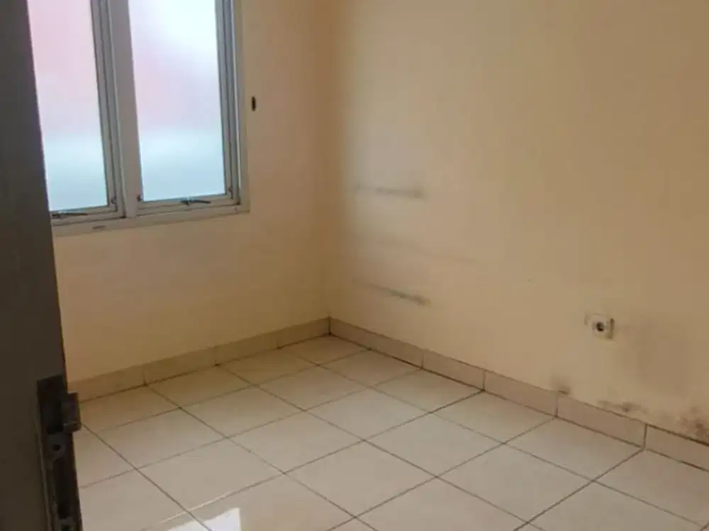 Dijual Cepat Townhouse City Resort!