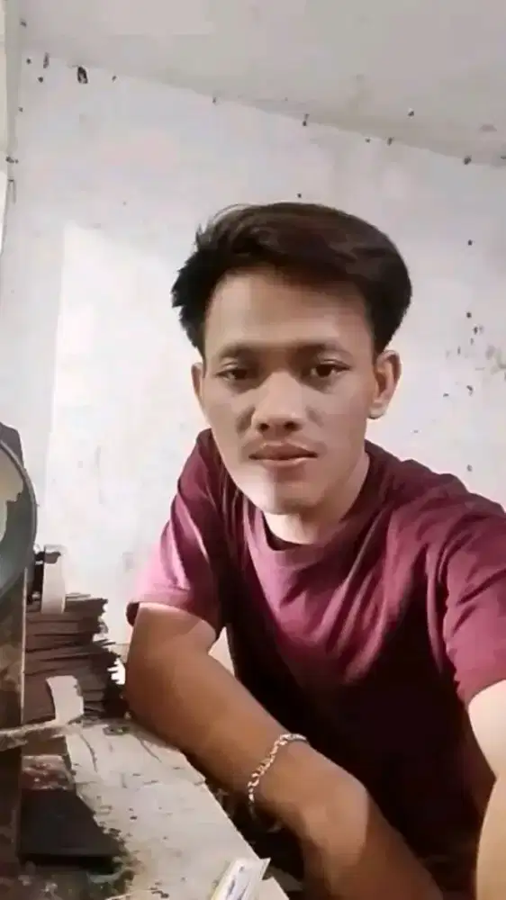 Mencari lowongan pekerjaan