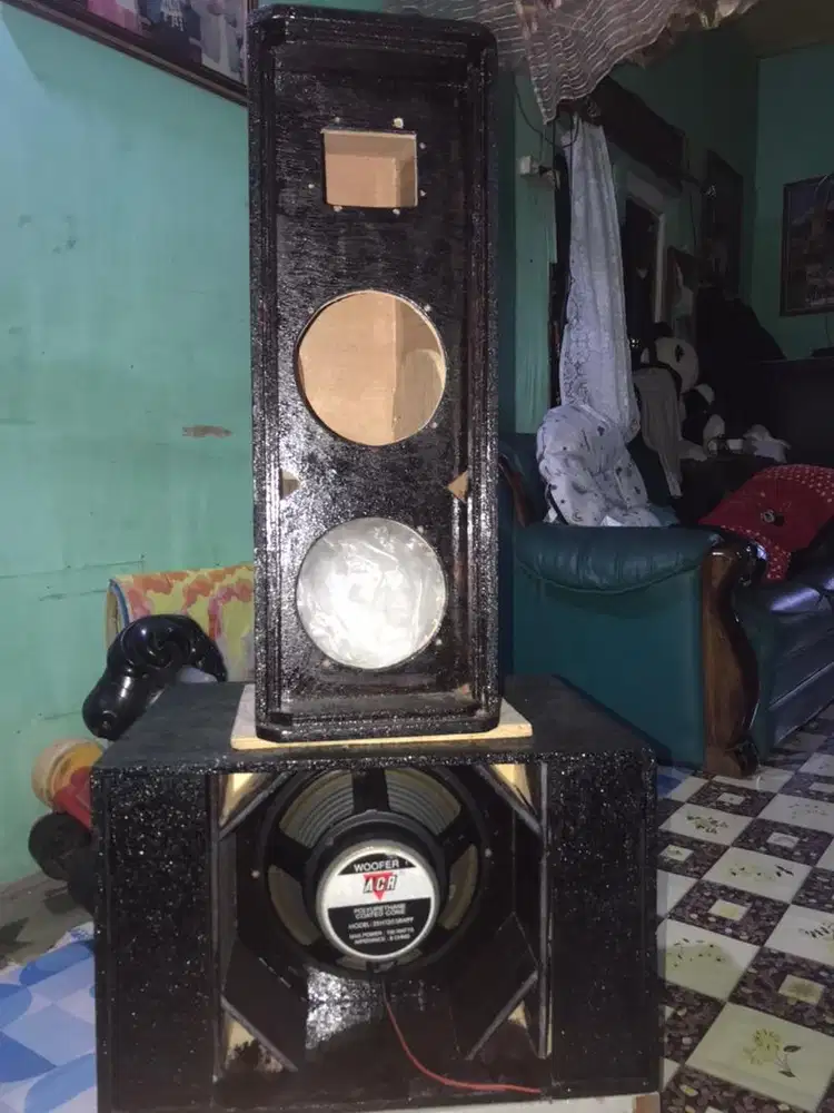 dijual cepat box speaker 10 inch dan 6 inch