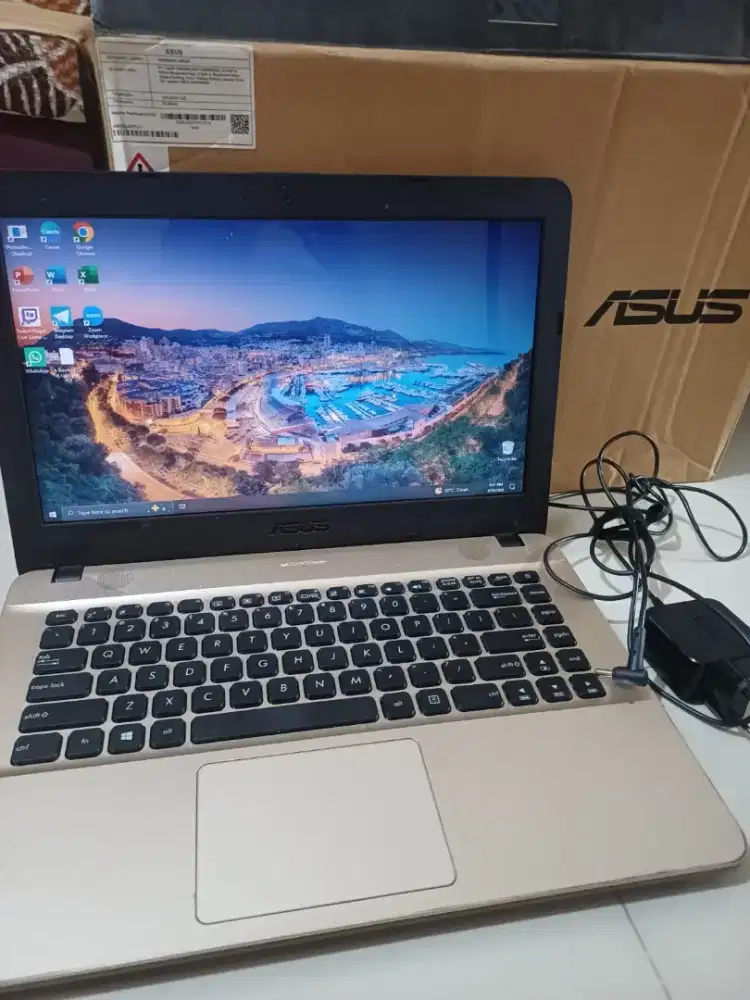 Laptop Asus X441B