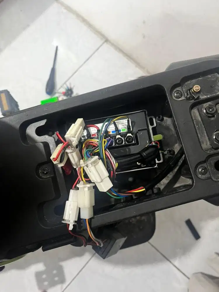 Bengkel motor/sepeda listrik