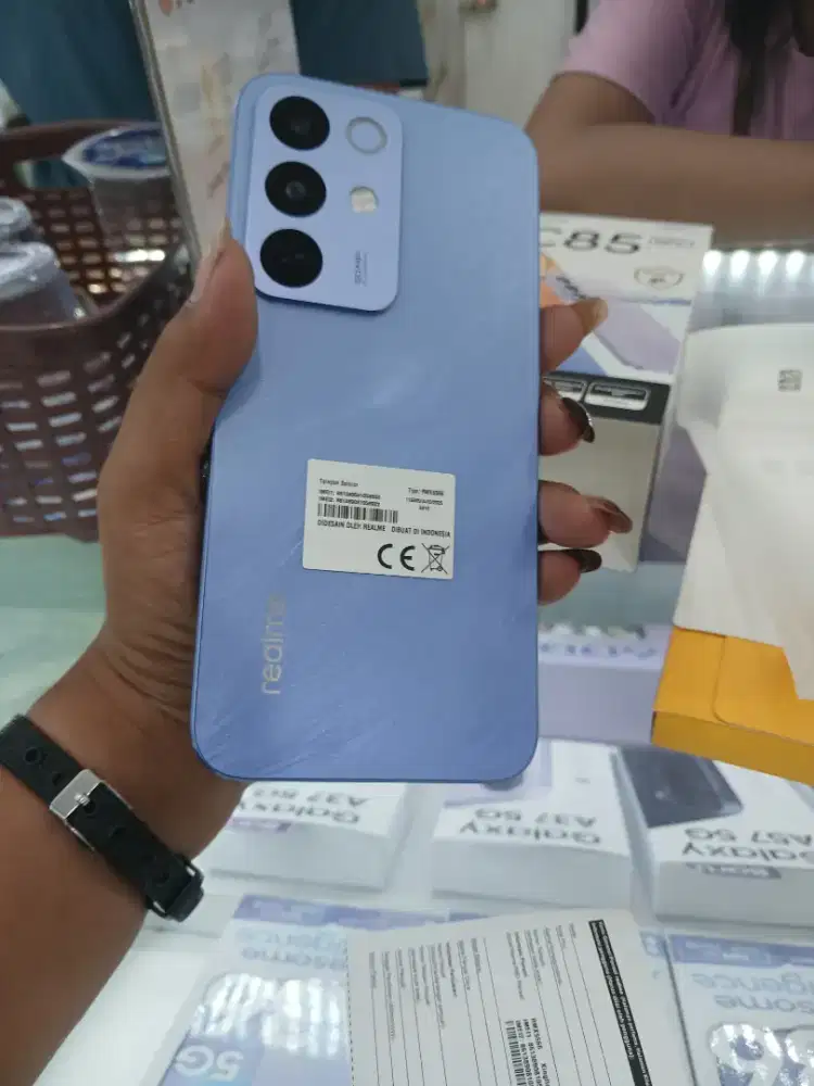 Hp tahan air extra pertama di dunia