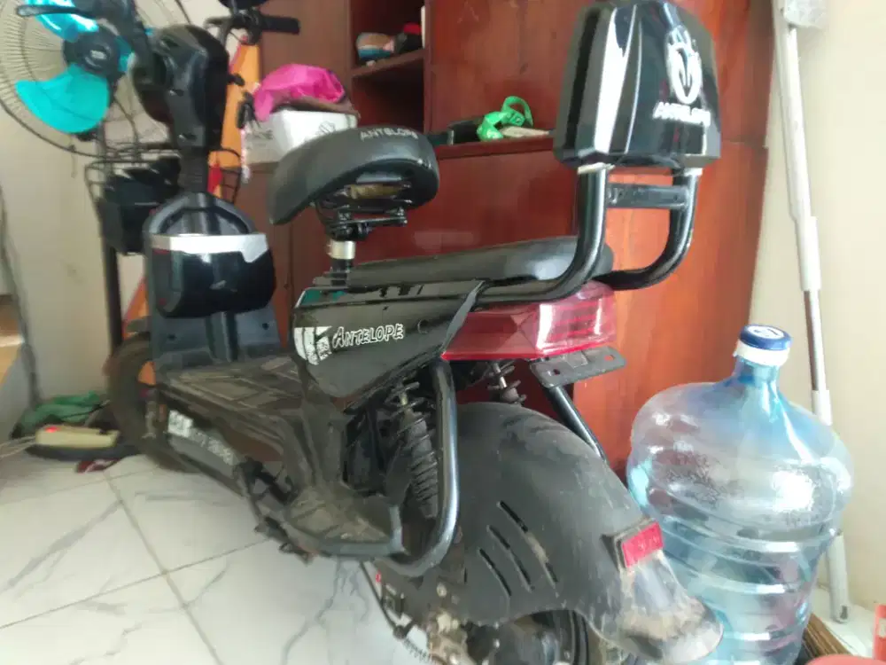 Sepeda listrik dijual