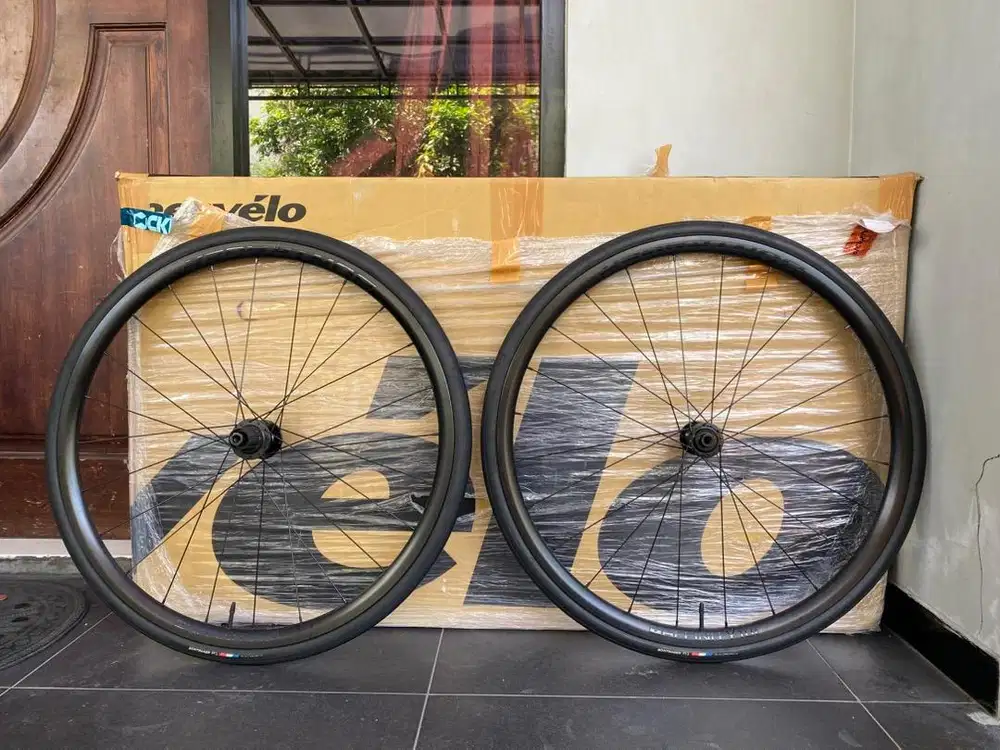 Wheelset Bontrager Affinity TLR NOT DT Swiss Entity Strattos S7 S8