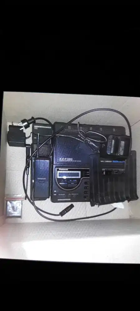 mesin fax, ada wireless phone,adaptor