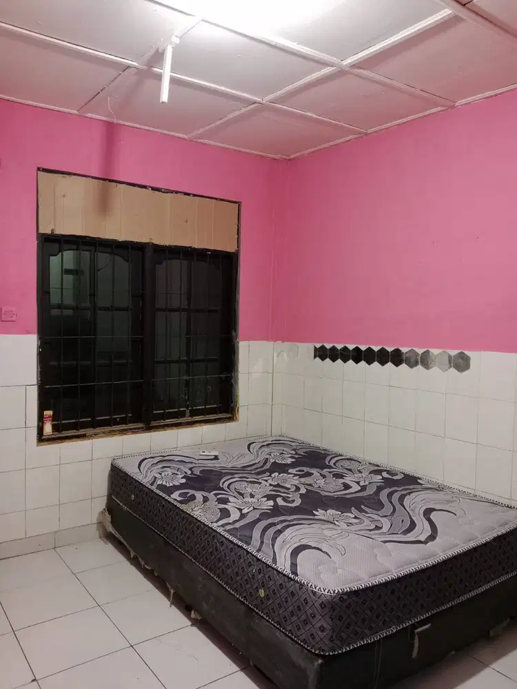 DISEWAKAN KOST LOKASI STRATEGIS GELOGOR CARIK, PEMOGAN, DENPASAR