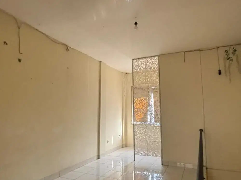 Ruko 3 Gandeng 4 Lantai Cocok Utk Gereja, Kantor, Gudang di Petojo S283