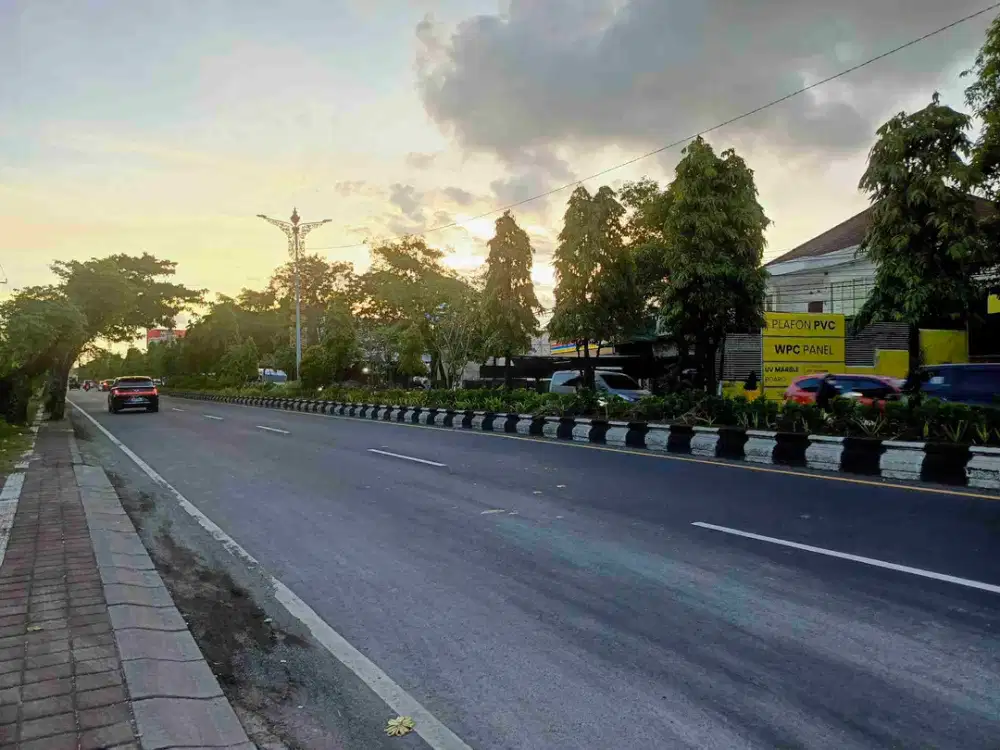 jl by pass ngurah ray!! 1.5 are tanah sewa deket Mitra 10