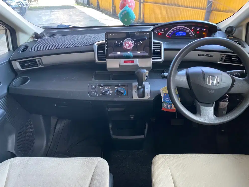 Honda Freed 2013Bensin