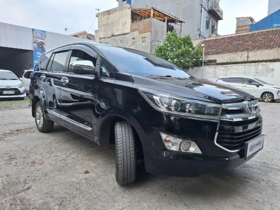 DP MURAH Toyota Kijang Innova 2.4 V Solar-AT 2018  CFZZB