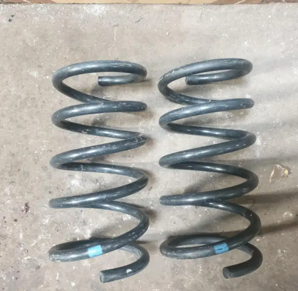 per depan copotan toyota rush S 2012