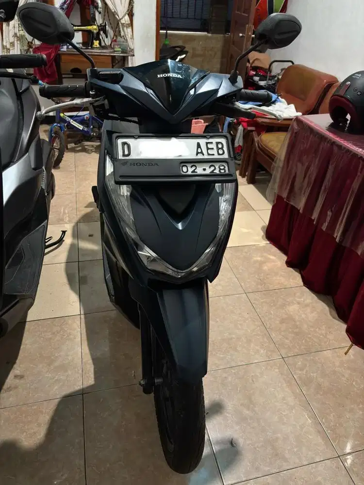 beat deluxe gen 1 cbs iss 2023 biru