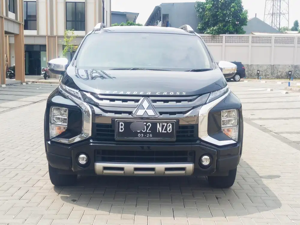 ( km 30 rban ) Xpander cross premium jarang pakai angs 4 jutan