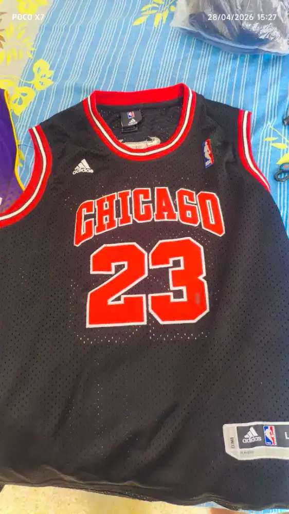 Kaos basket dan varsity,,borongan...simpenan pribadi jual aja