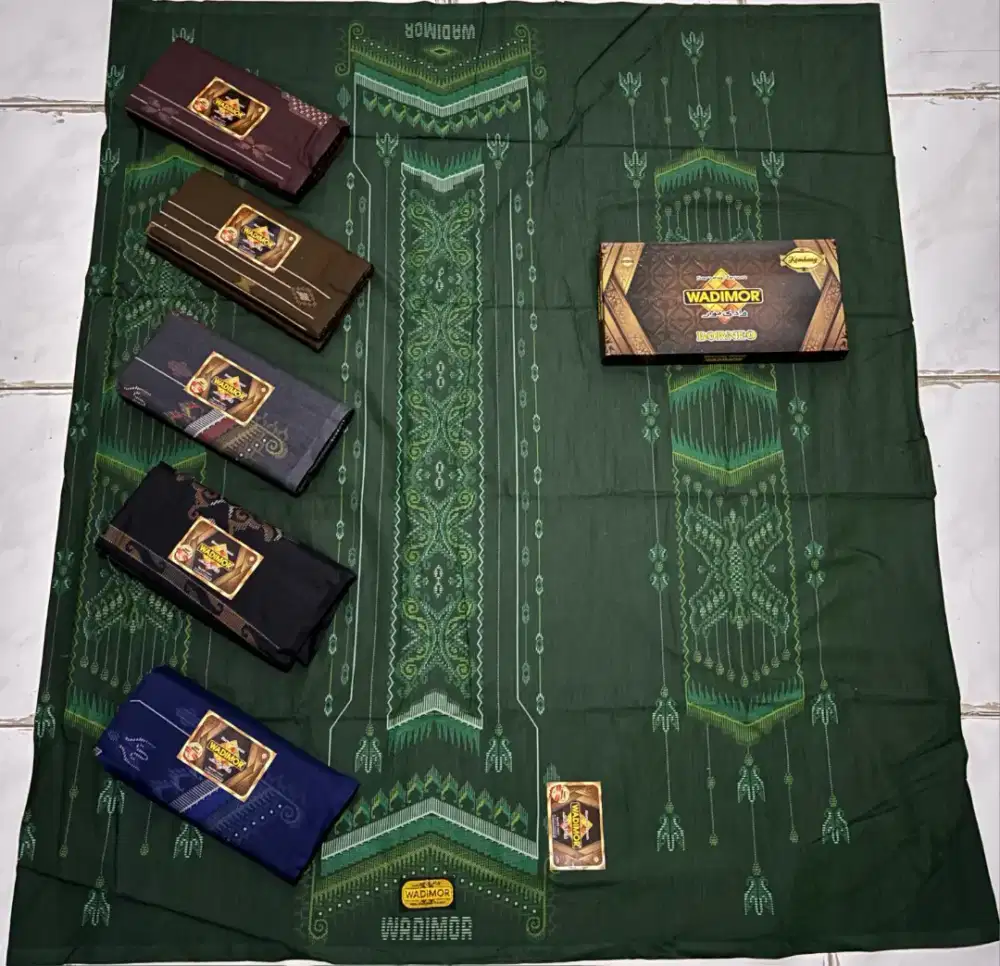 SARUNG WADIMOR BORNEO KEMBANG