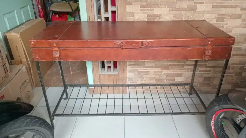 Meja hias meja pojok