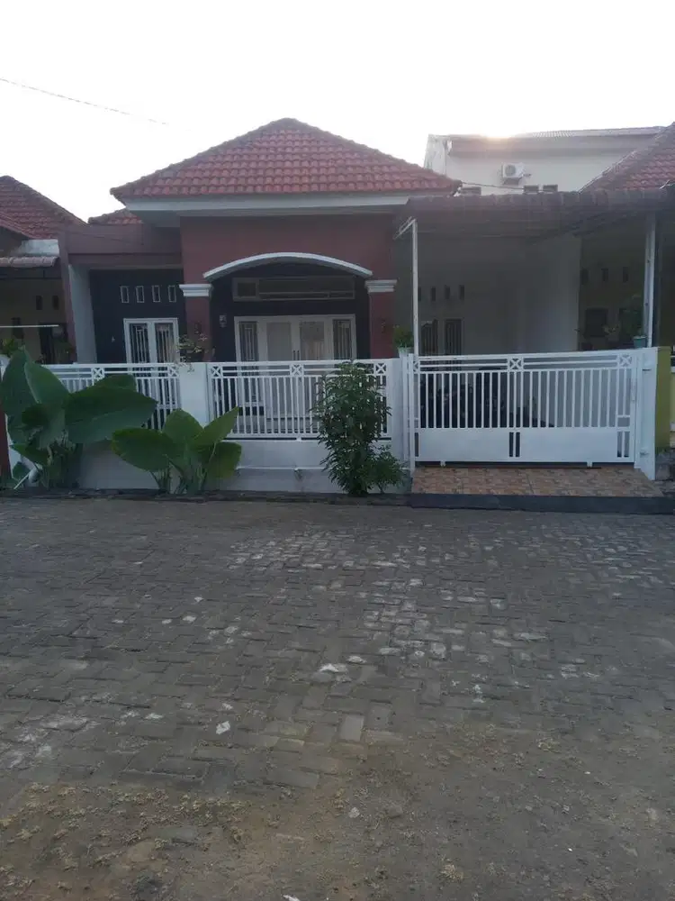RUMAH LUAS 9 x 21 DALAM KOMPLEK CITRA MANDIRI