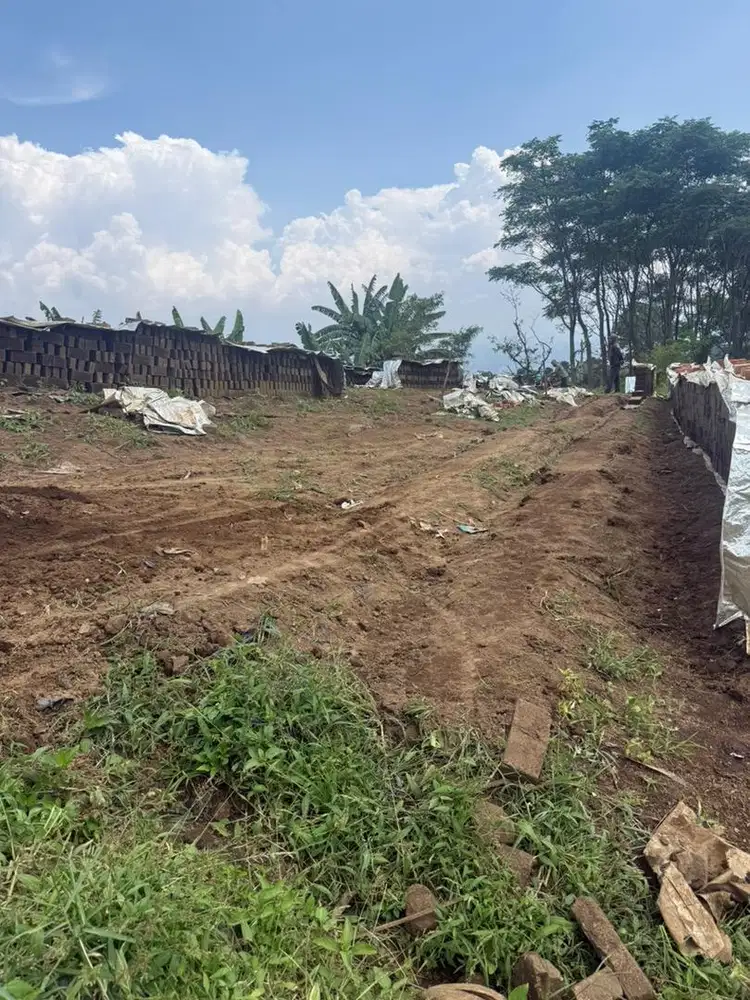 Di jual cepat harga terjangkau. 1,5 hektar