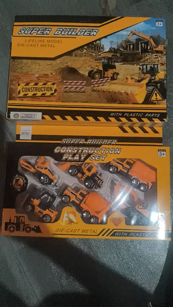 Mainan die cast kontruksi