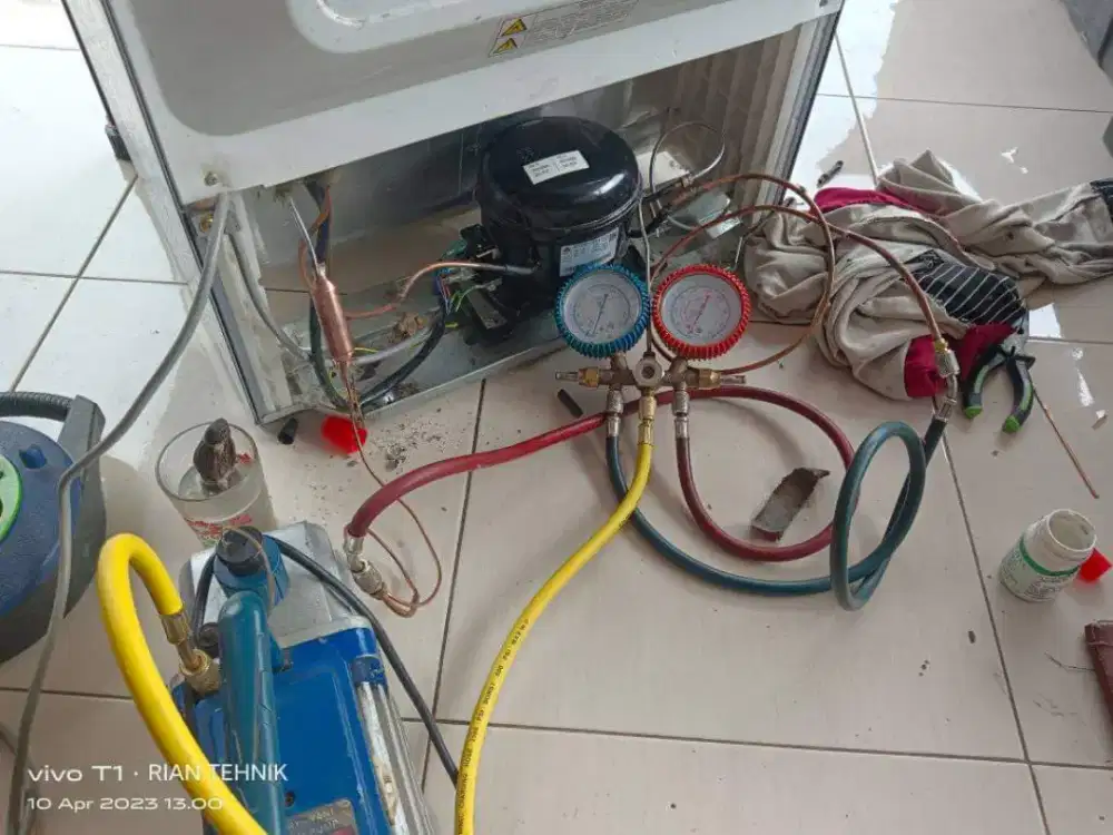 SERVICE KULKAS PANGGILAN