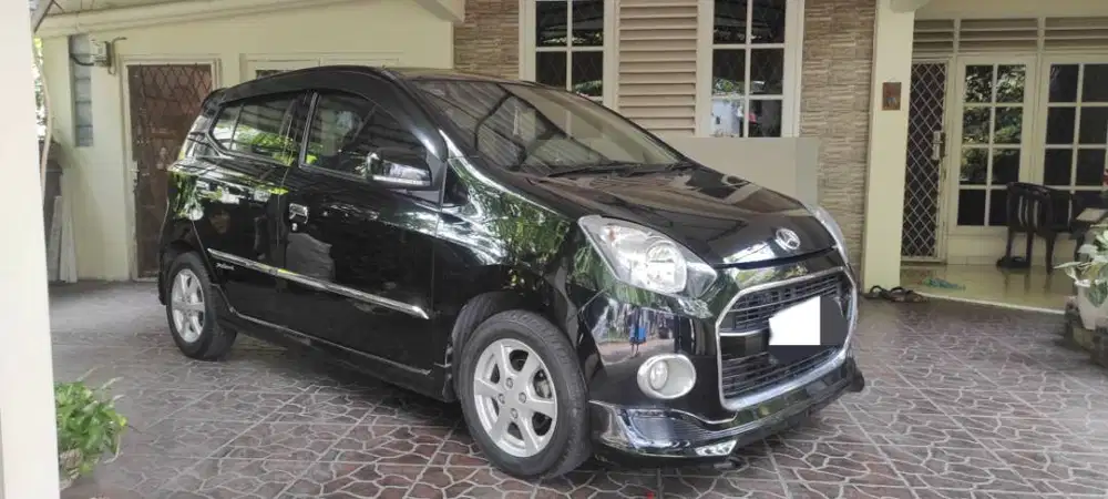 Jual Ayla X-Elegant hitam 2015 AT