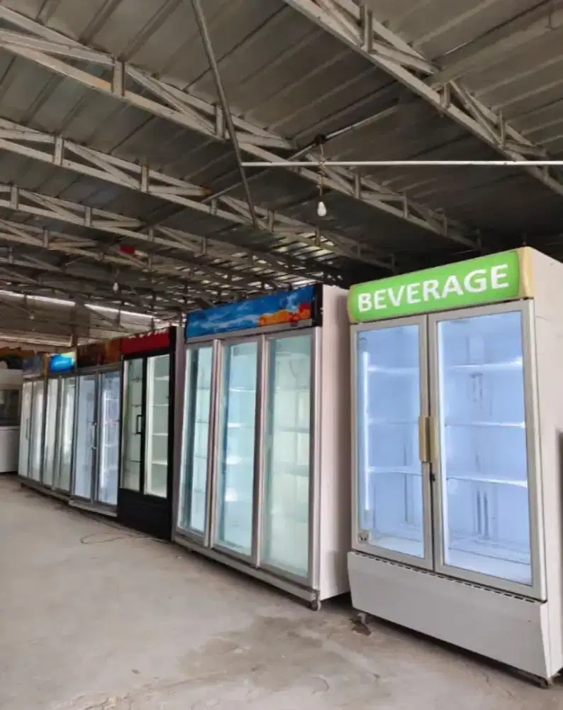 Showcase/ ciler berbagai macam kapasitas dan ukuran