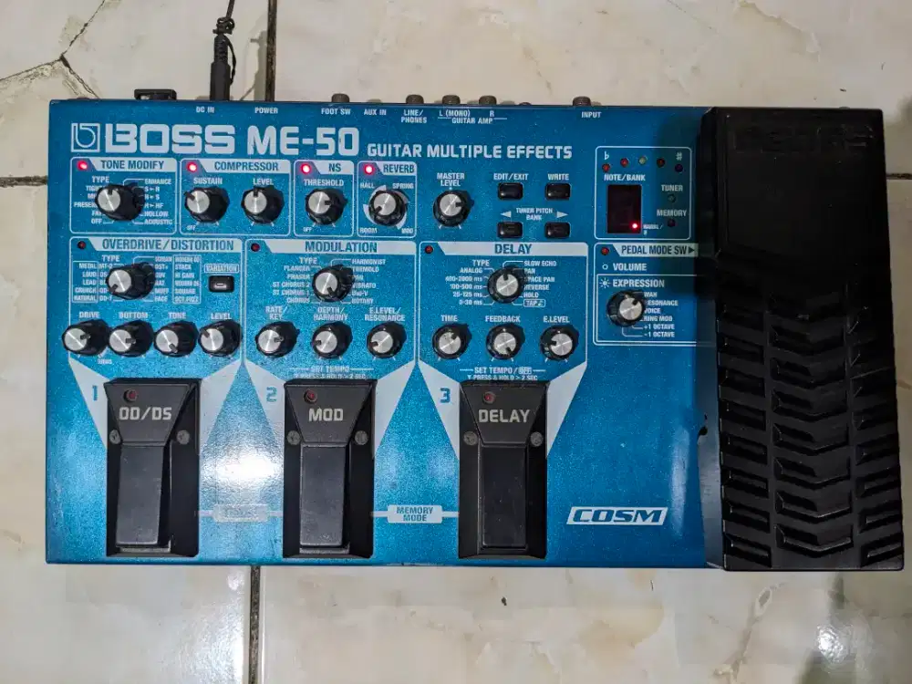 DIJUAL MULTI EFEK GITAR BOSS ME-50