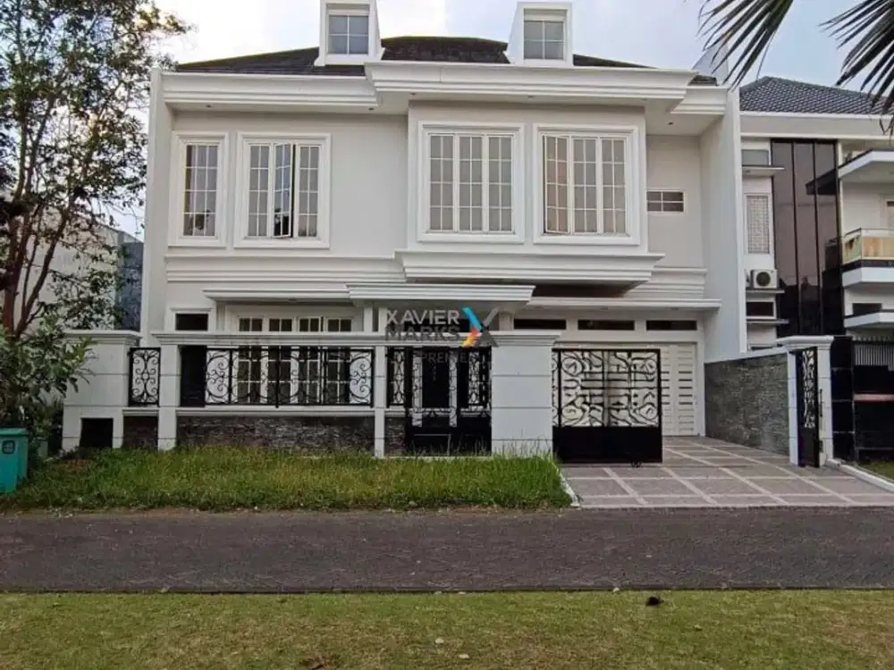 Dijual Rumah American Style Baru Gress di Boulevard Araya Golf, Malang