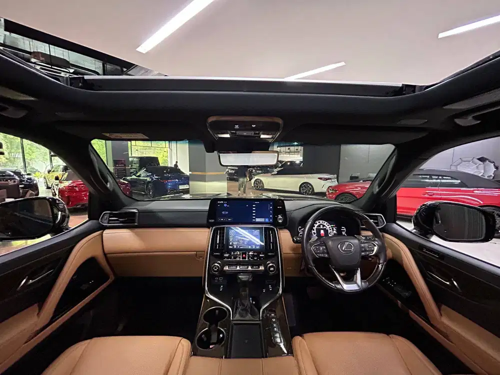 Lexus LX600 AT 7-Seater 2022 Hitam Km48rb B8500GK