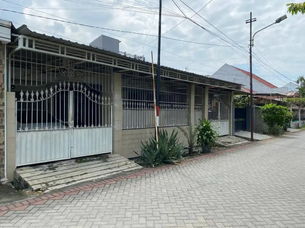 DIJUAL CEPAT MURAH LELANG RUMAH DI JALAN RAYA DARMO INDAH