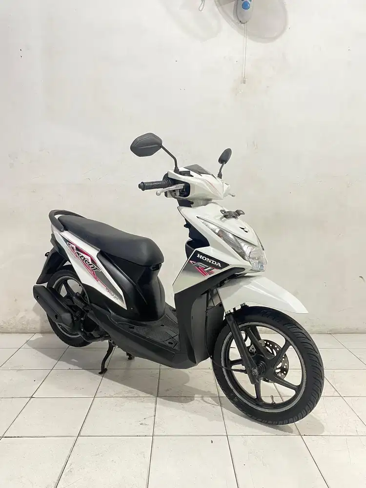 Beat 2013 pgm-fi putih orisinil