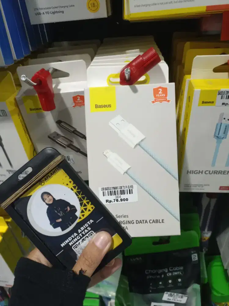 Usb to iphone ATLANTIS DAHSYAT