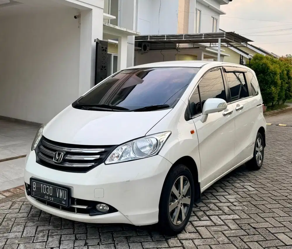 Honda freed psd th 2009