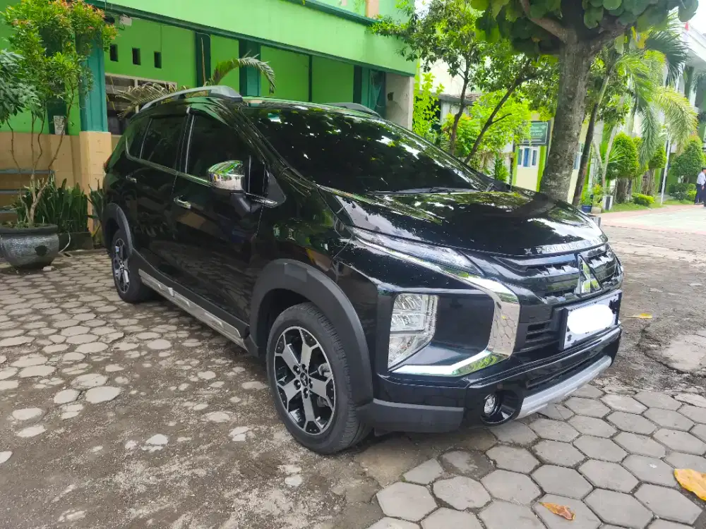 Mitsubishi Xpander Cross CVT 2022 Like New Low Kilometer