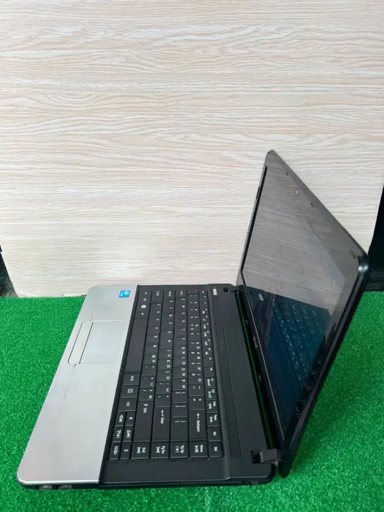 *No.03*

Acer Aspire E1-431