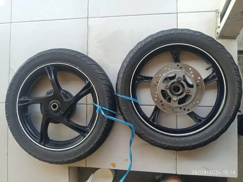 pelek velg yamaha xeon GT as besar original plus ban