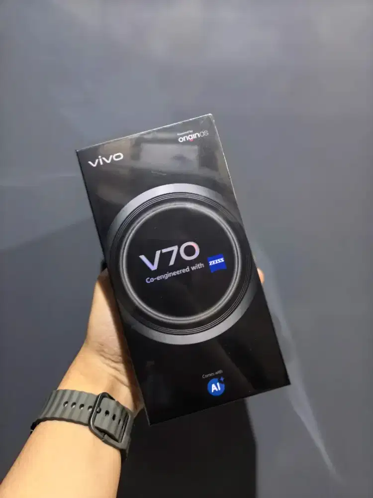 Vivo V70 5G RAM 12/256 New