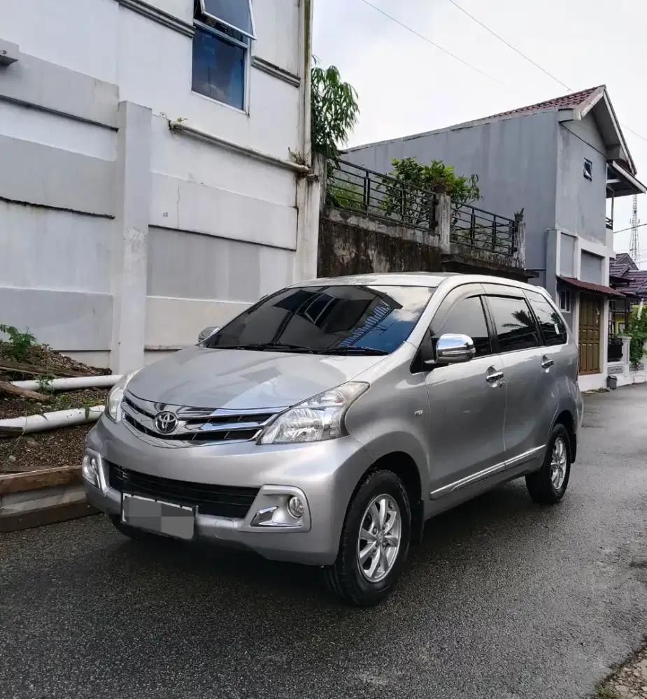 Avanza tipe G nik 2014 km 85.rb asli