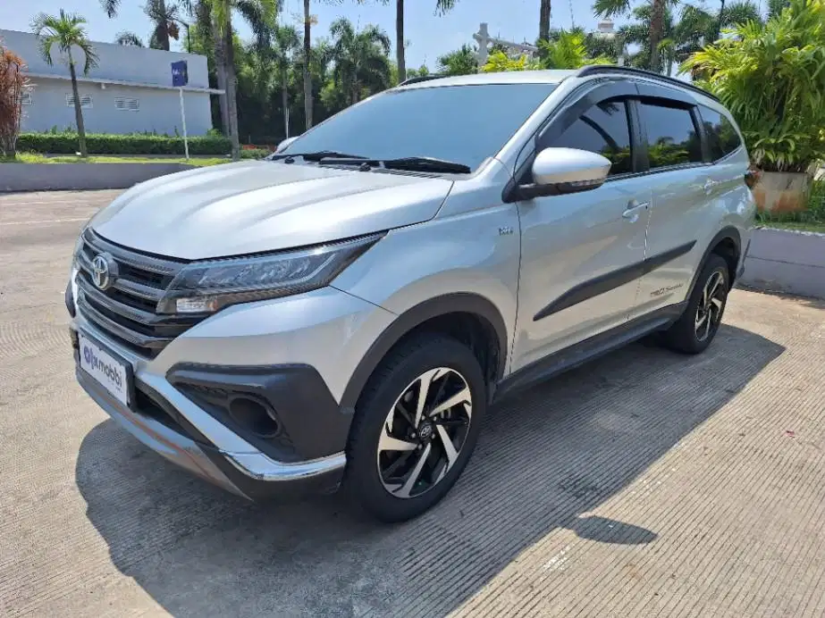 LOW DP Toyota Rush 1.5 TRD Sportivo Bensin-AT 2020 PKY