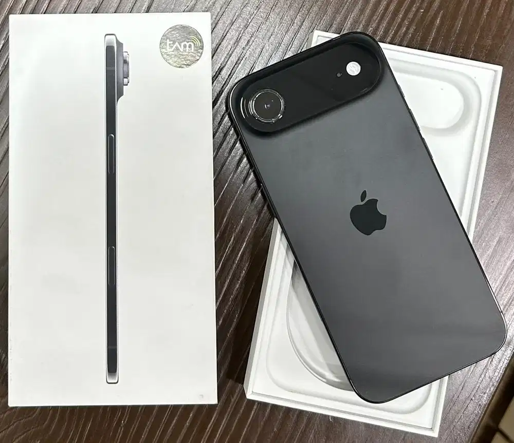 Iphone Air 17 256gb black masih garansi ibox mulus fullset nominus