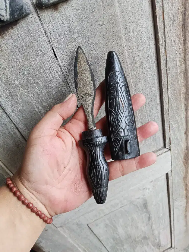 Pusaka duhung Kalimantan