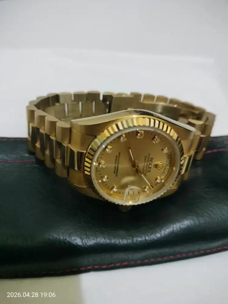 Rolex Oyster Perpetual Day-Date (Asli)