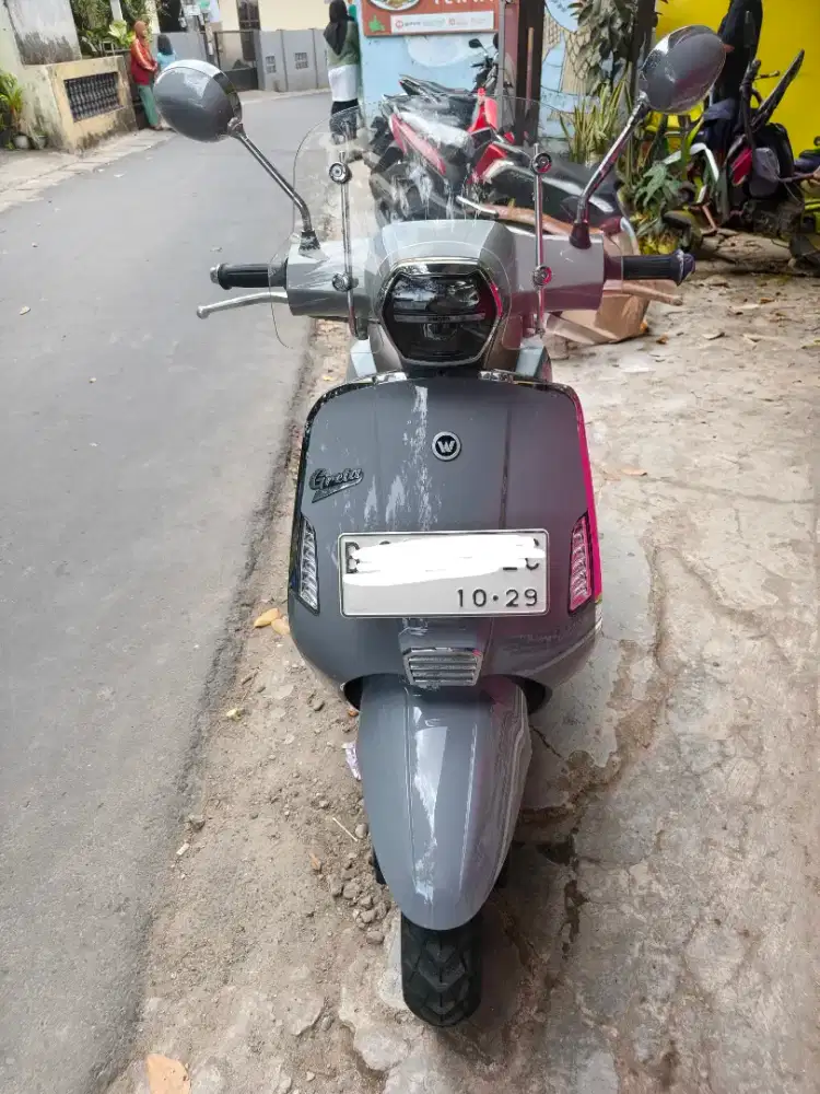 WMOTO GRETA 150 WARNA GREY