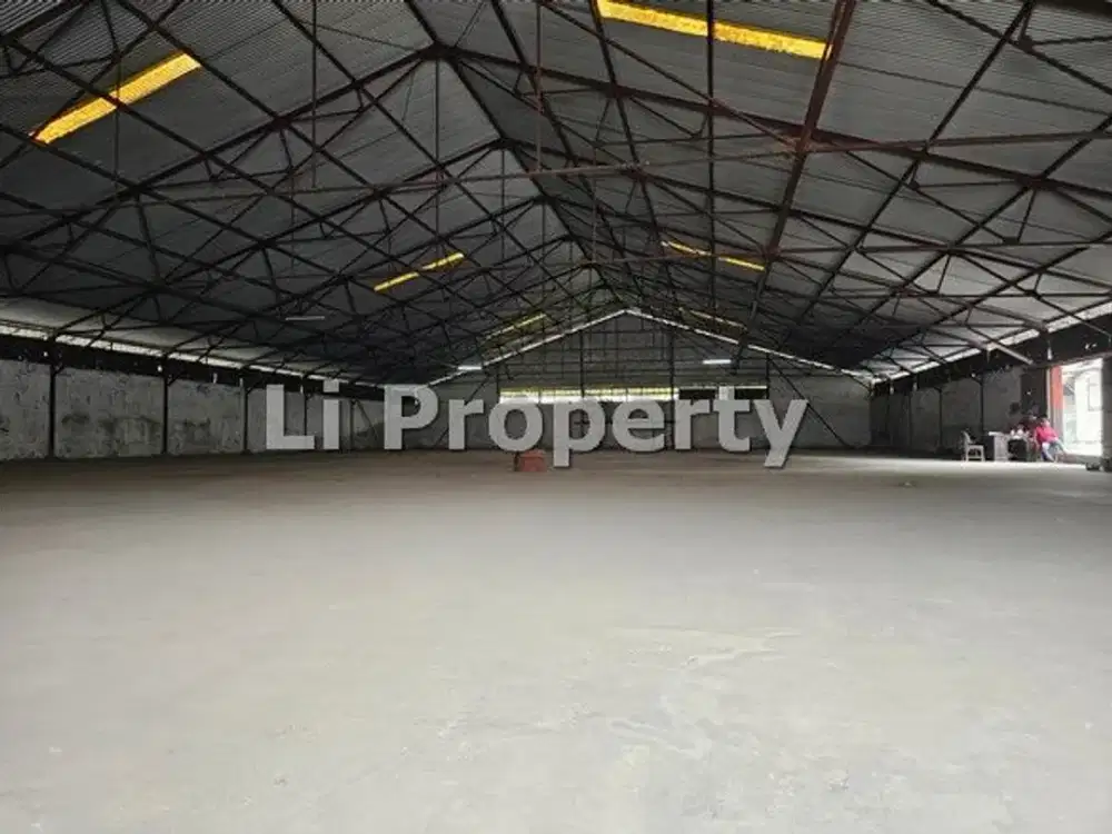 Yos Sudarso, dekat Pelabuhan Tanjung Mas, Semarang