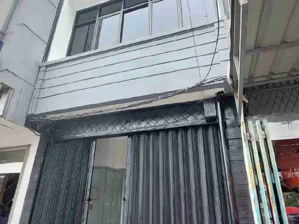 Best Deal!!
Disewa dan Dijual Ruko radio dalam raya Baru selesai Renov
Gandaria Utara Kebayoran Baru, Jaksel

Luas tanah: 85m²
Luas bangunan: 204m
Dimensi bangunan: 17×4
Bangunan: 3 lantai
Kamar mandi: 3
Listrik: 23.000watt (abudemen)
Carport: 1 mobil dan