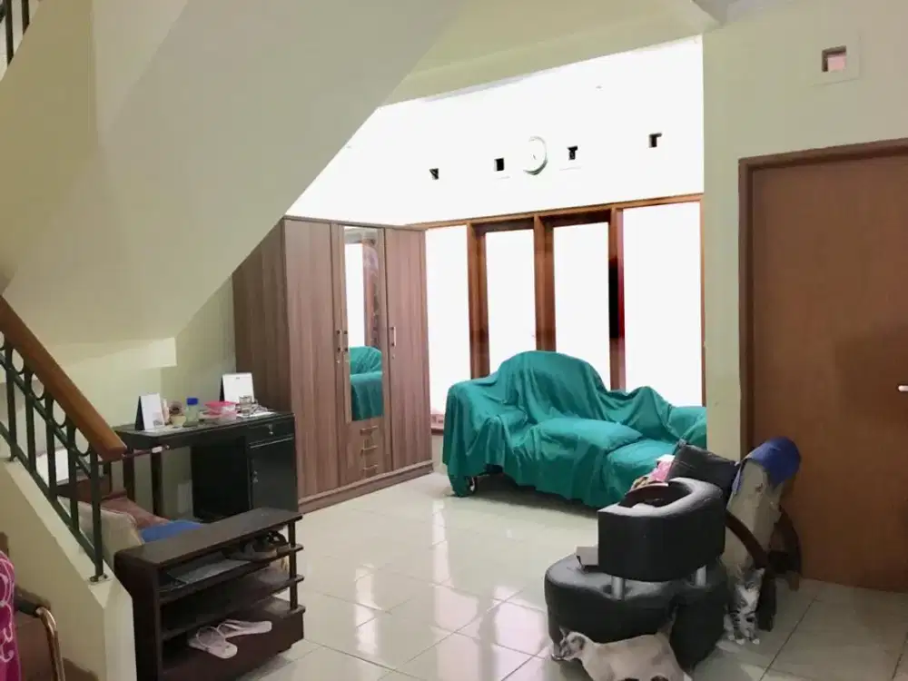 Rumah Terawat di Komplek Sumber Sari