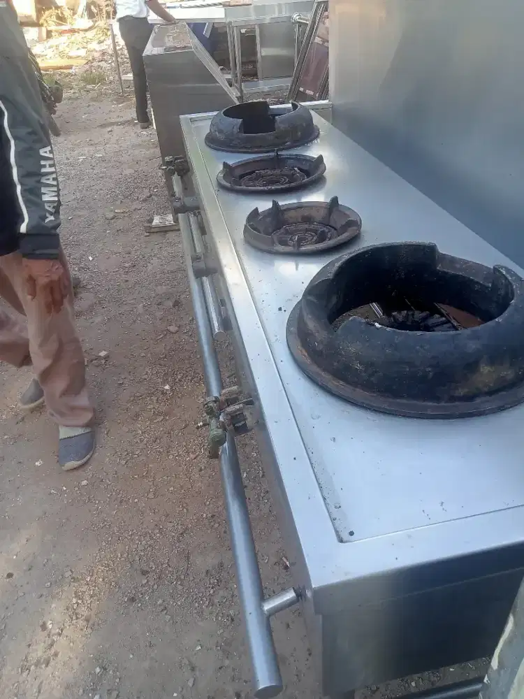 kompor dan hood resto